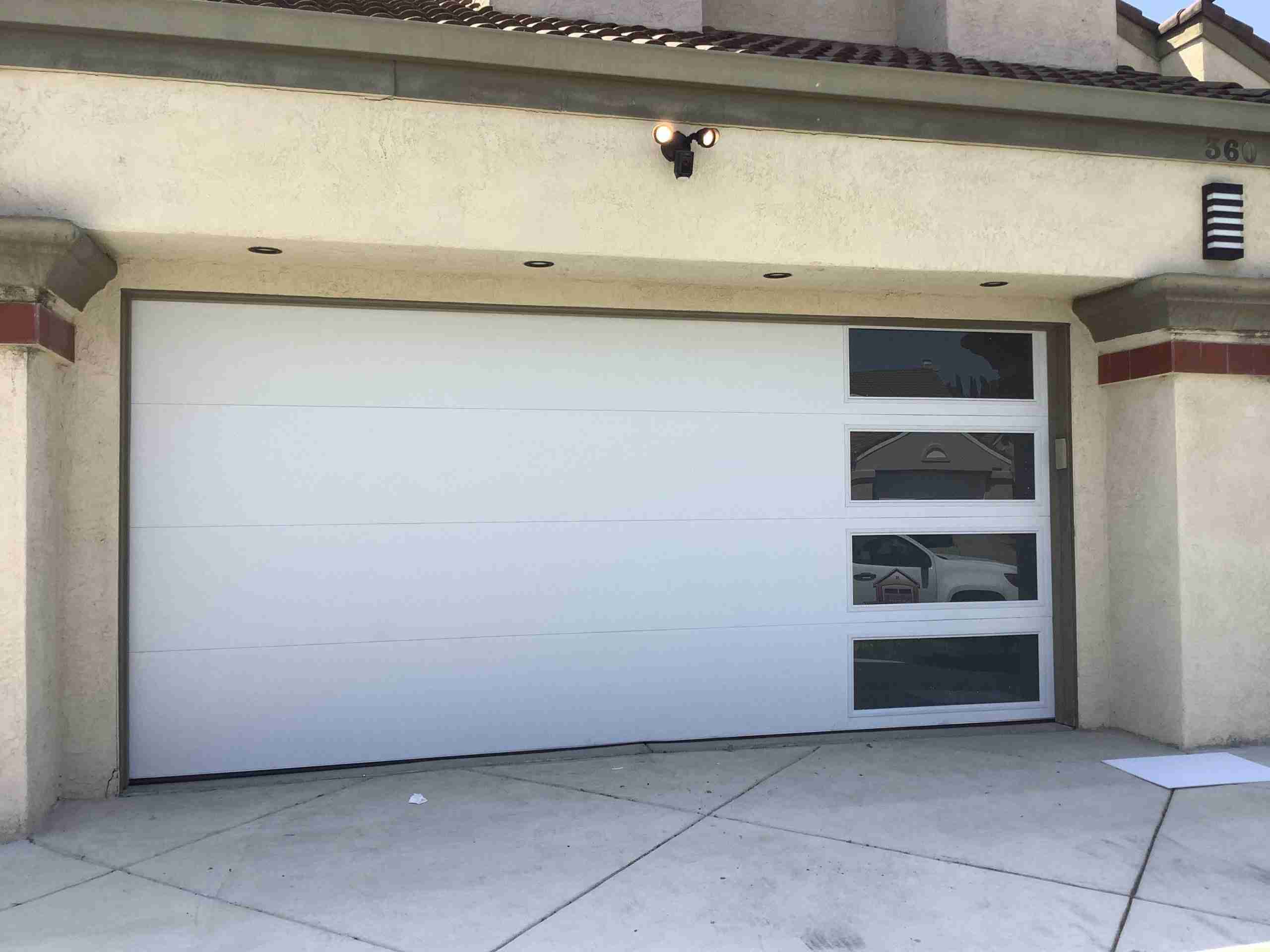 33c75bf7edcac8f73dbed94845625ab1 CHI Overhead Garage Door Standard Color