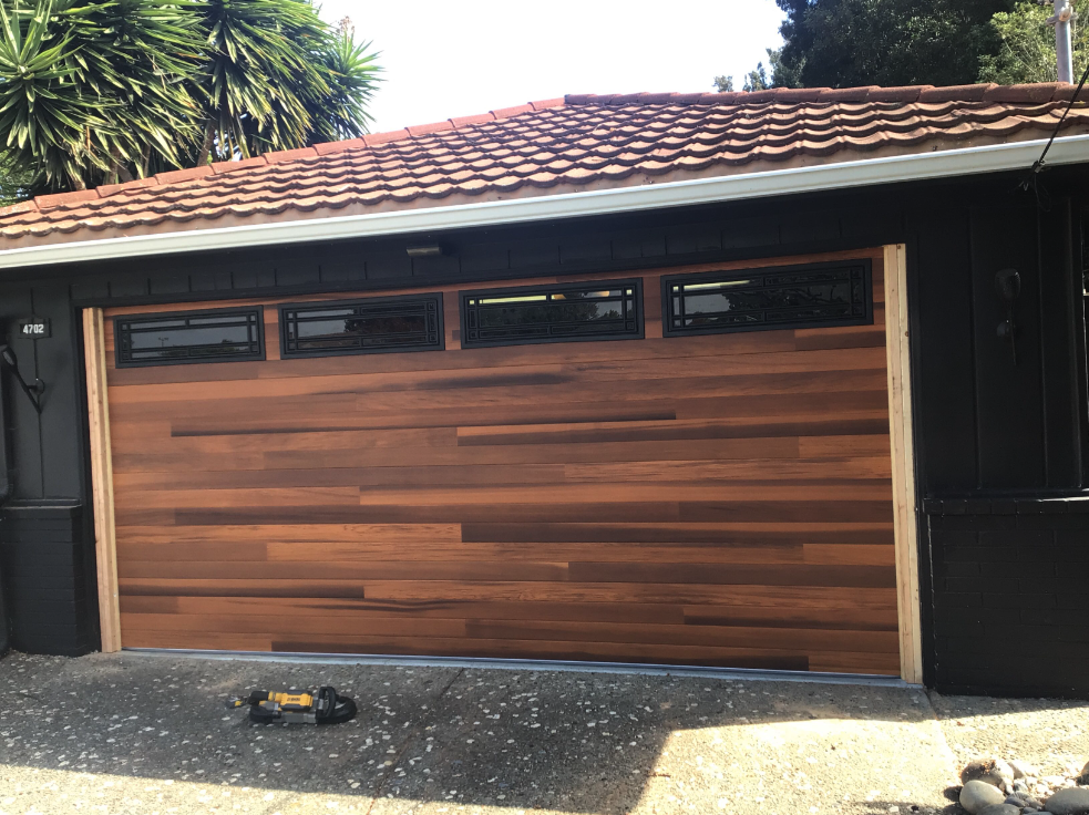 Screen Shot 2022-10-14 at 3.44.34 PM CHI Overhead Garage Door Woodtone Accent Plank