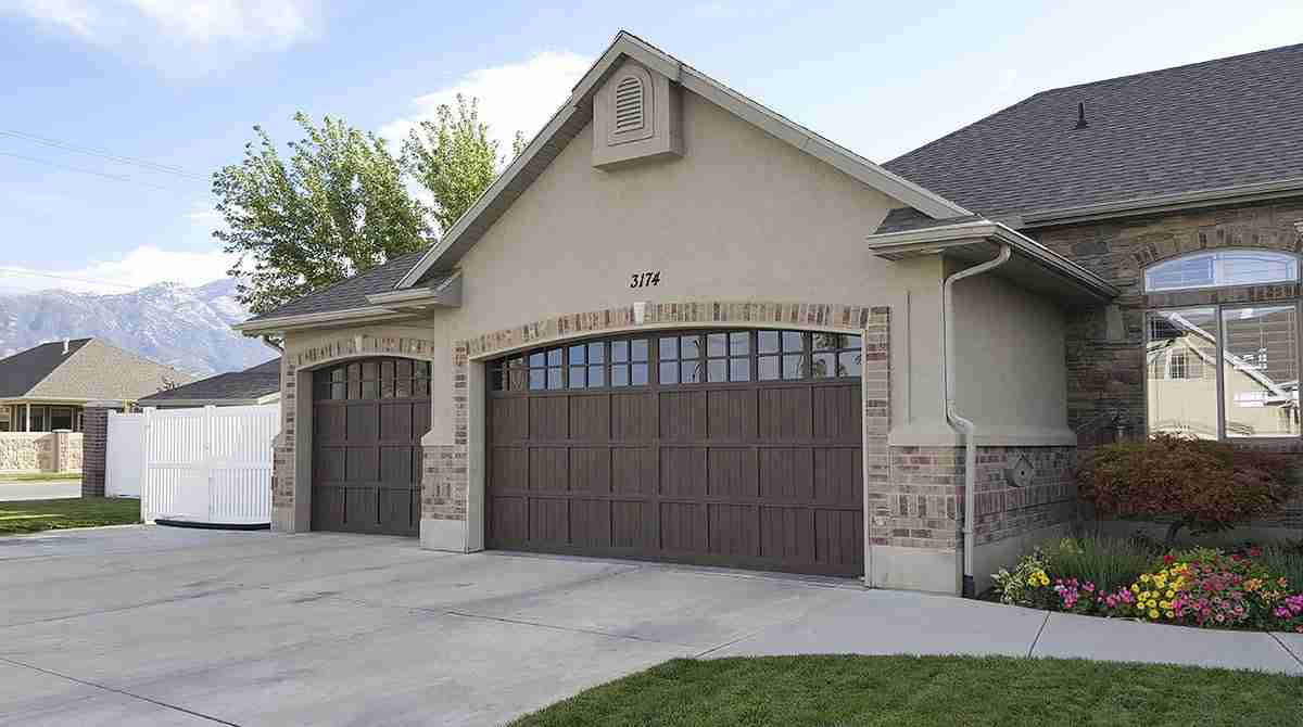 pinnacle-garage-doors-1 Martin Garage Door Pinnacle Steel Collection