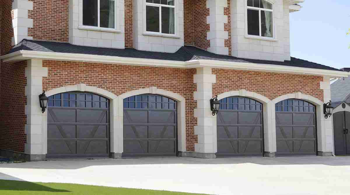 vax-options_0000 Martin Garage Door Pinnacle Steel Collection
